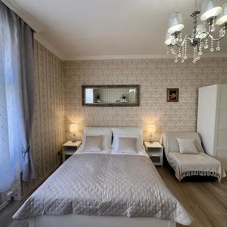 Romance In The Old Town Apartmán *